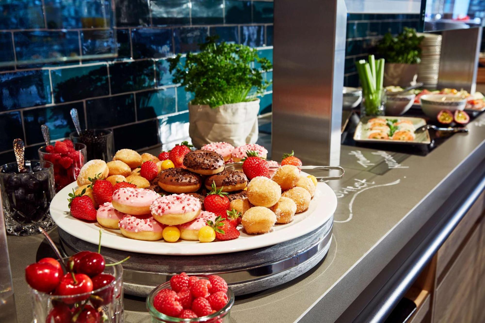 Hotel Me And Hanover, By Hyatt 4*